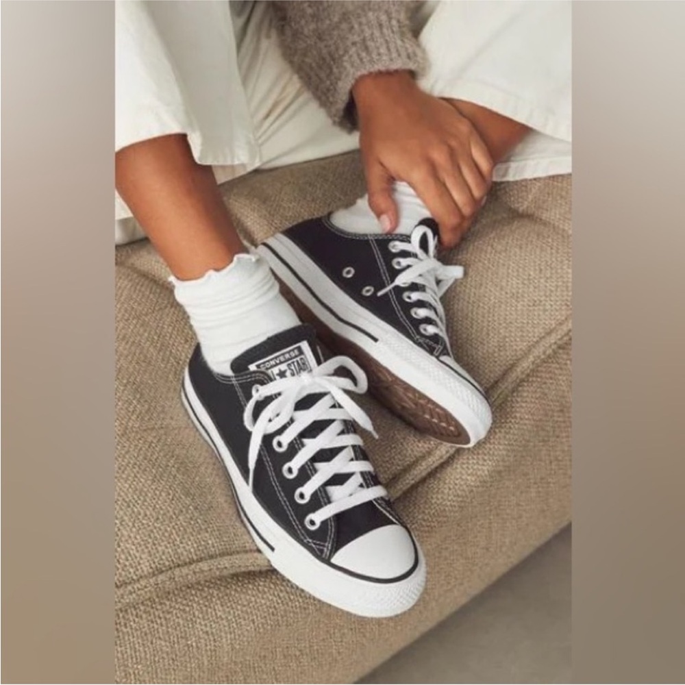 NWOB Converse CTAS OX  Low Top Black‎ Sneakers Size Mens 4 Wmns 6 unisex
